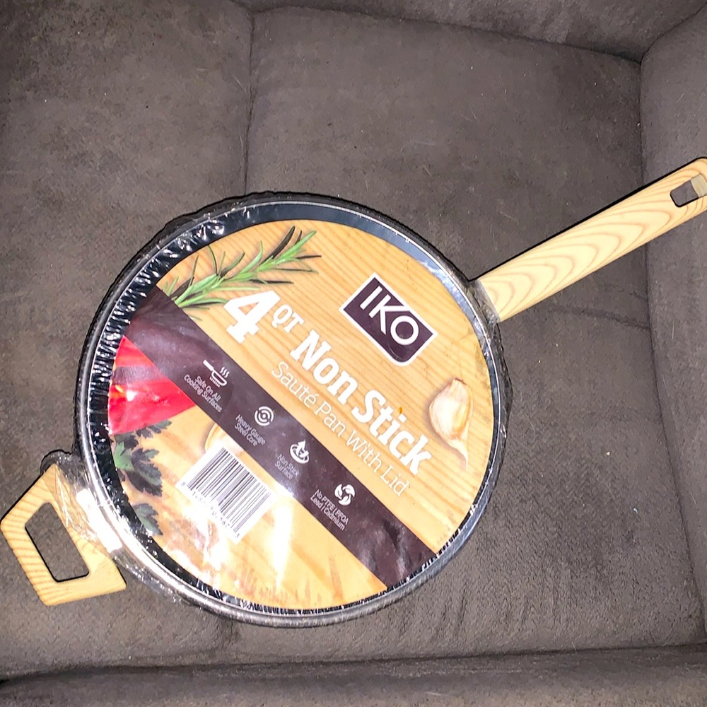 4 Quart Saute Pan With Lid, gauge steel core non stock surface, no PTFE